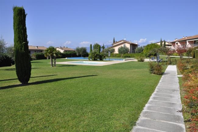 Holiday apartment with pool