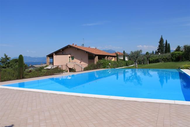 Holiday apartment with pool