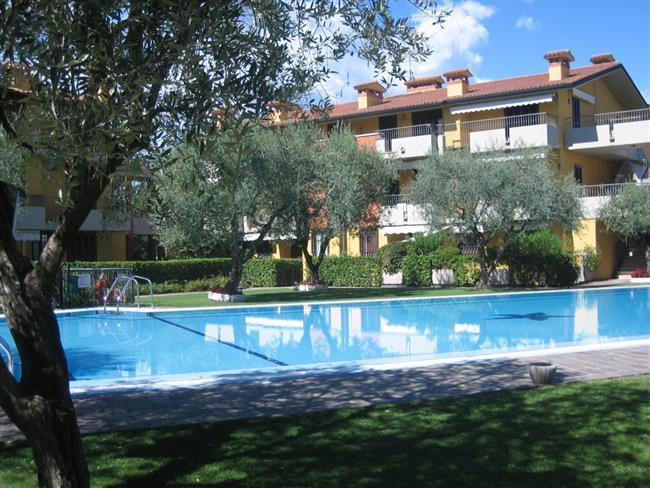 Holiday apartment with pool